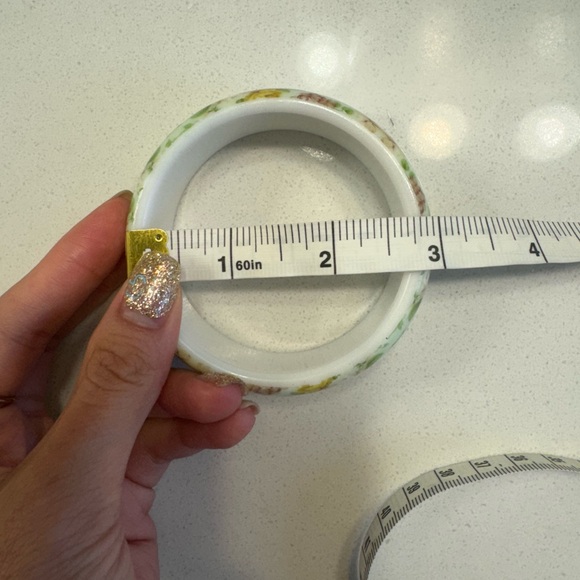 Floral bangle - Picture 3 of 3